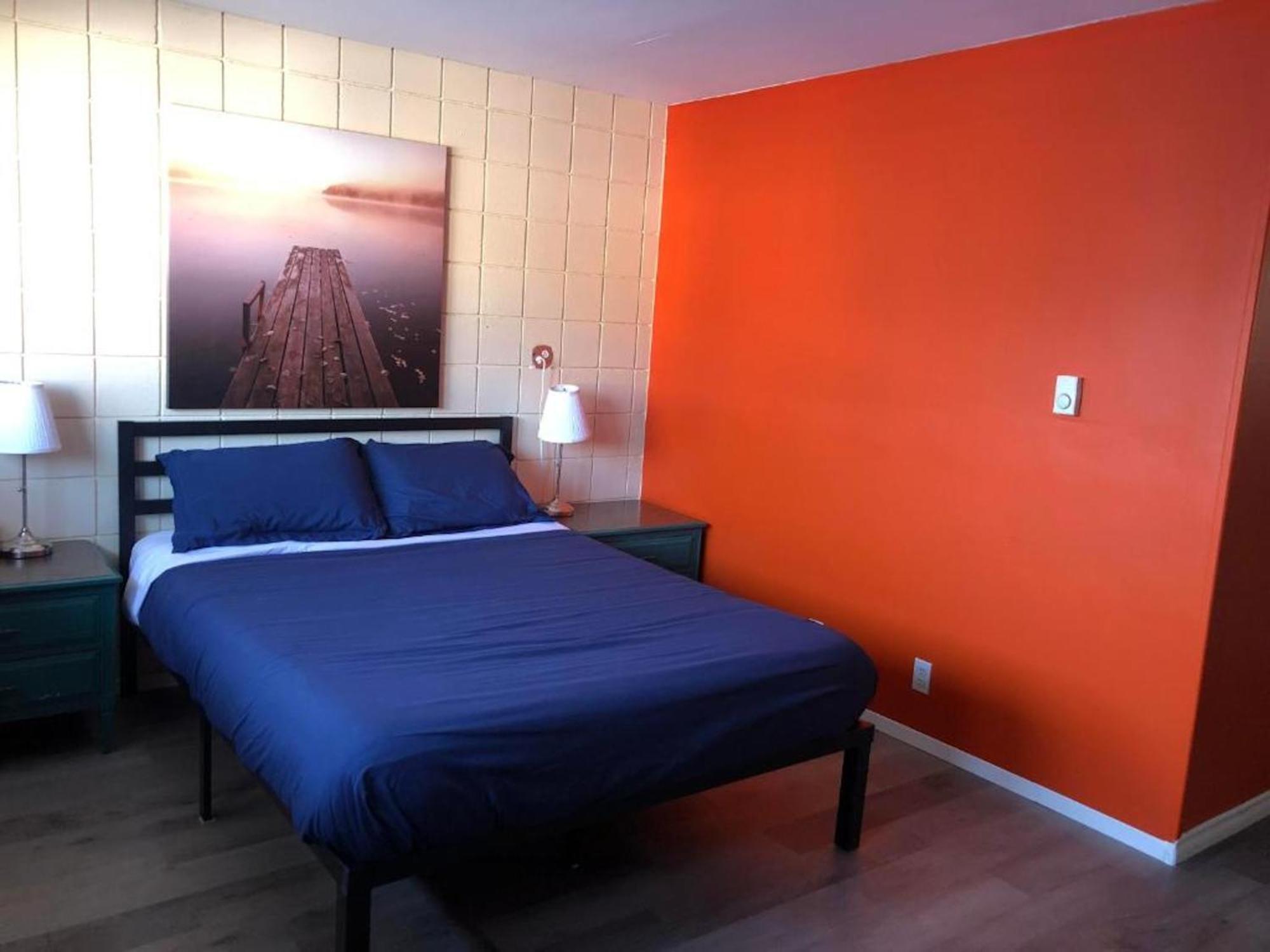 Canterbury Inn Invermere Εξωτερικό φωτογραφία